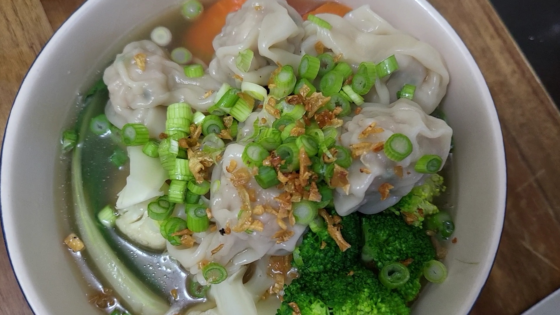 Wonton soup